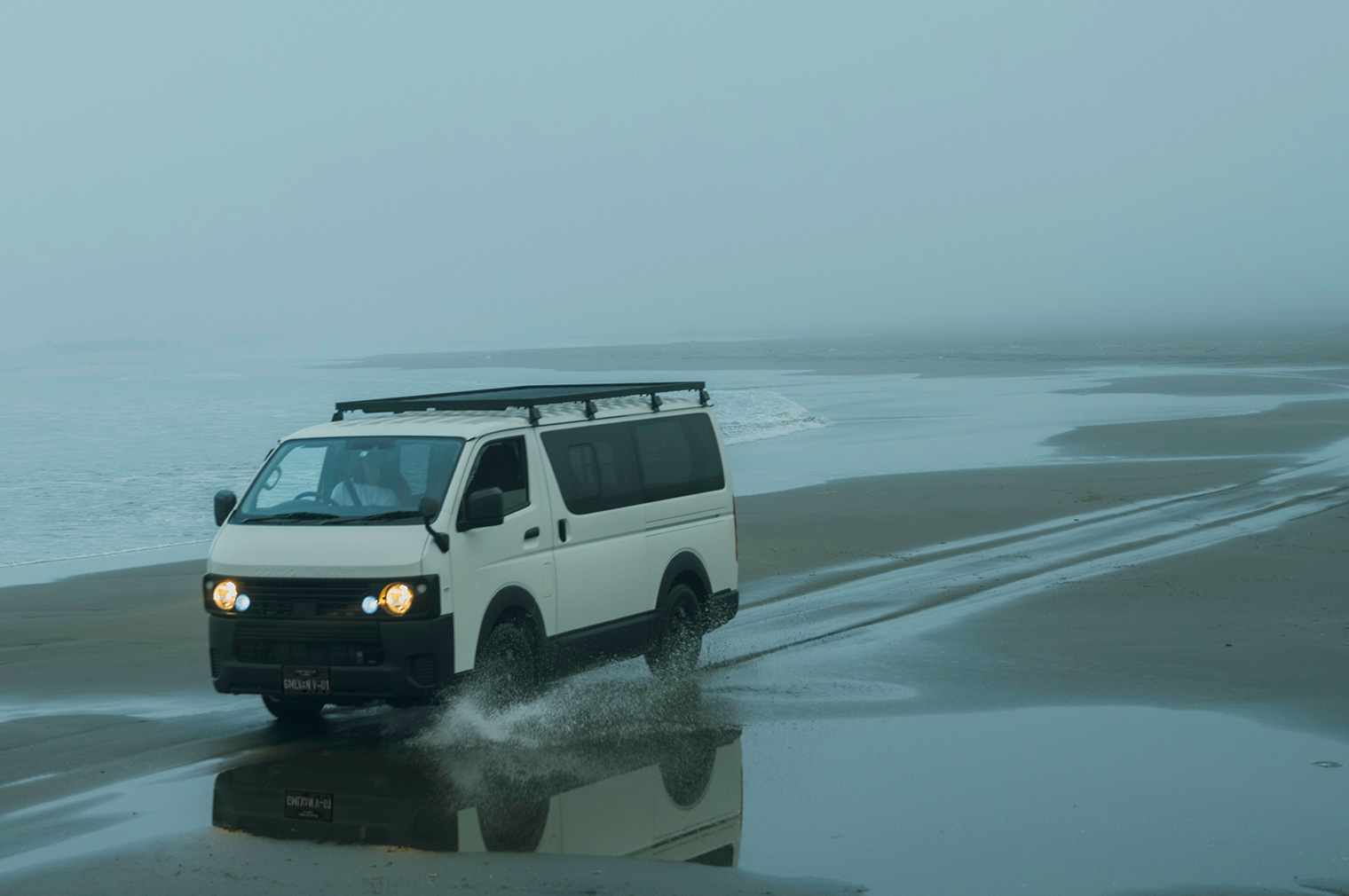 CUSTOM CAR | GMLVAN V-01 - GORDON MILLER