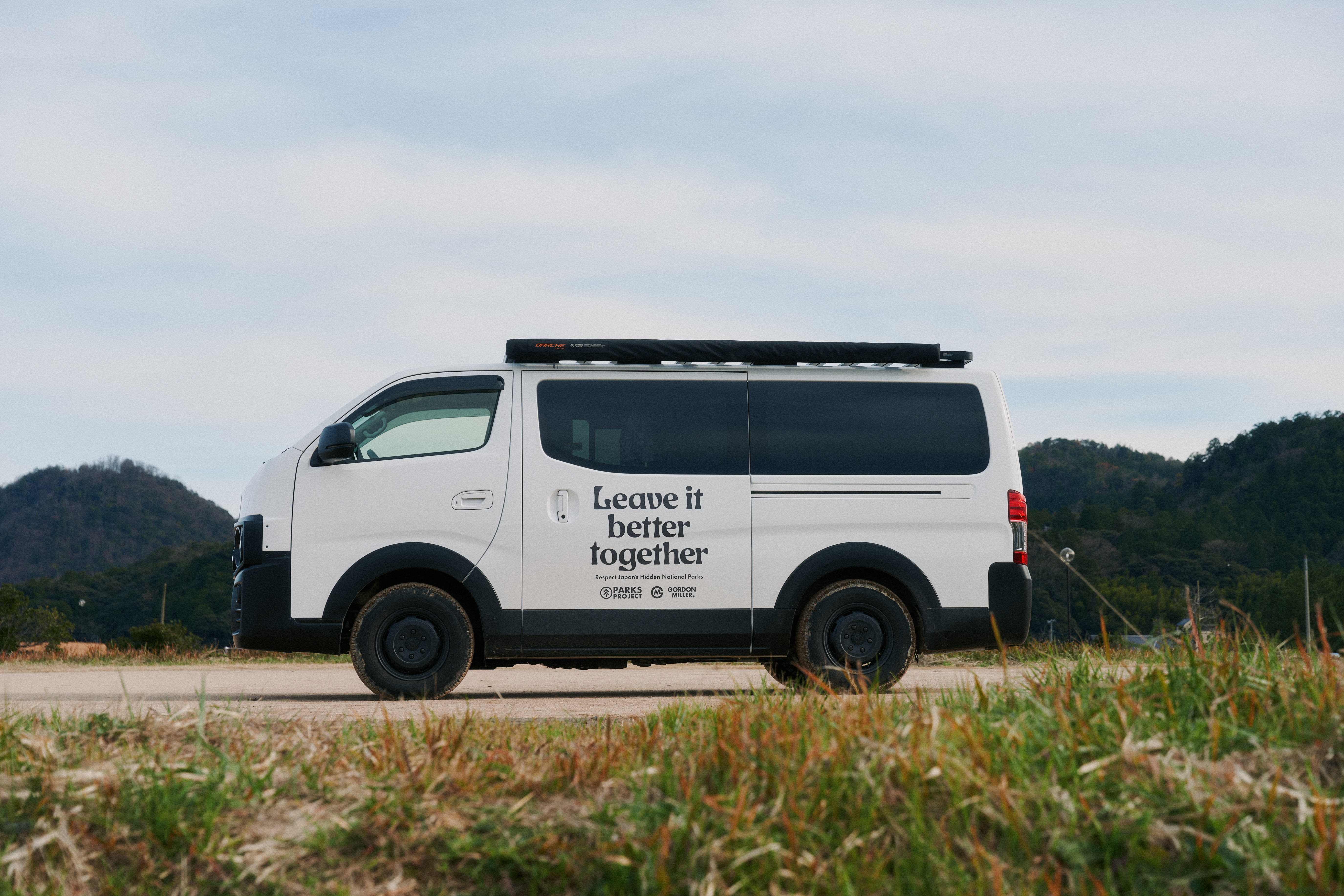 V-02 SPECIAL GRAPHIC