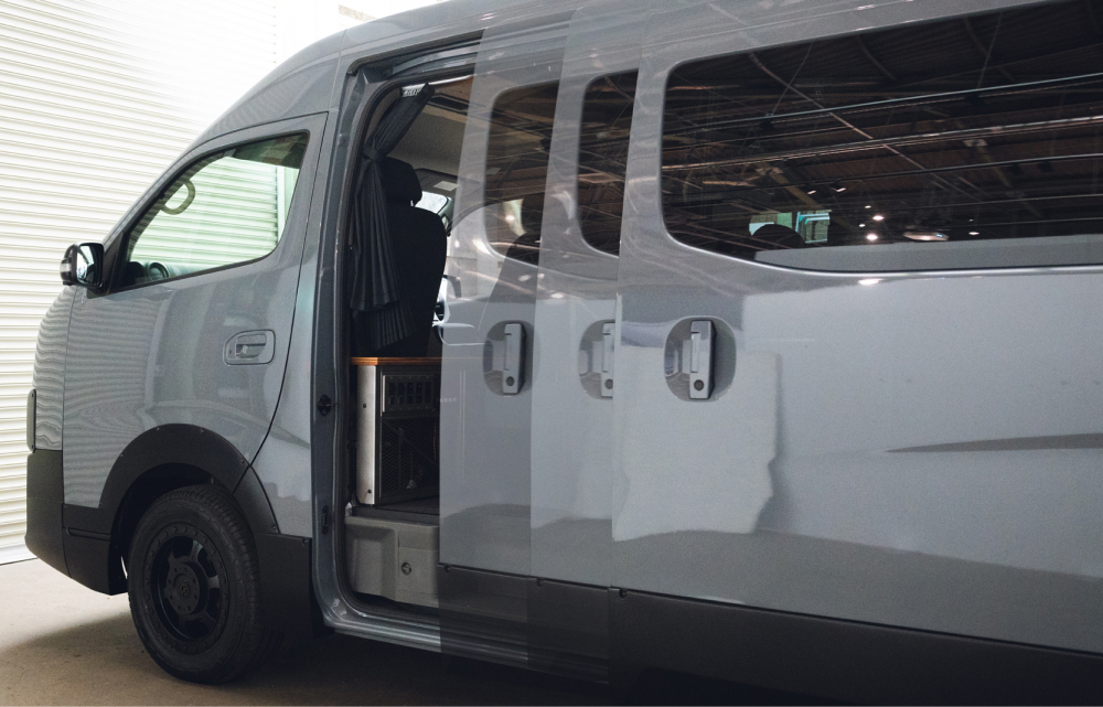 日産キャラバンプレミアムGXをベースにしたGMLVAN V-02の機能