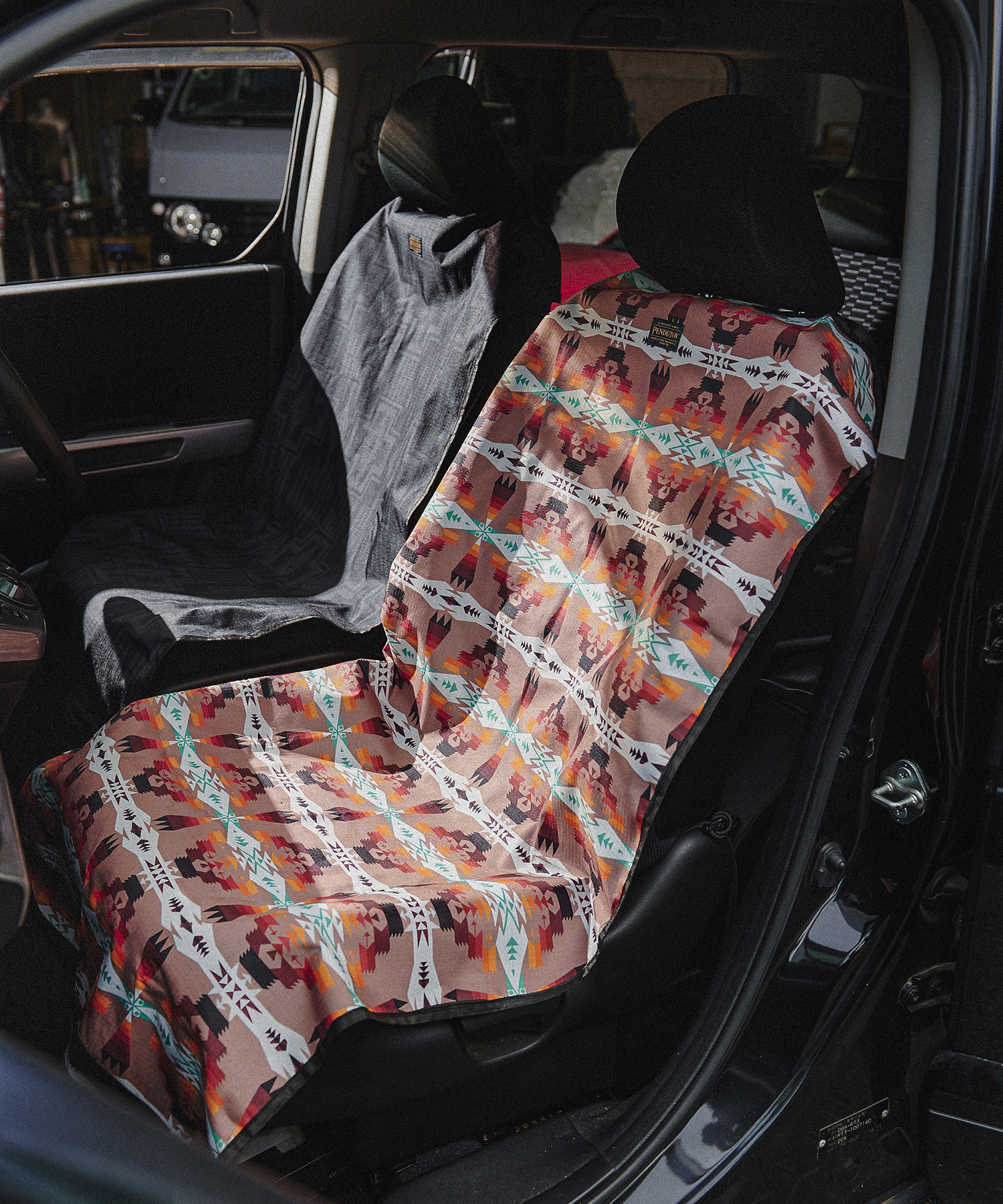車内を彩り運転が楽しくなるPENDLETON[ペンドルトン]柄の新作コラボ 