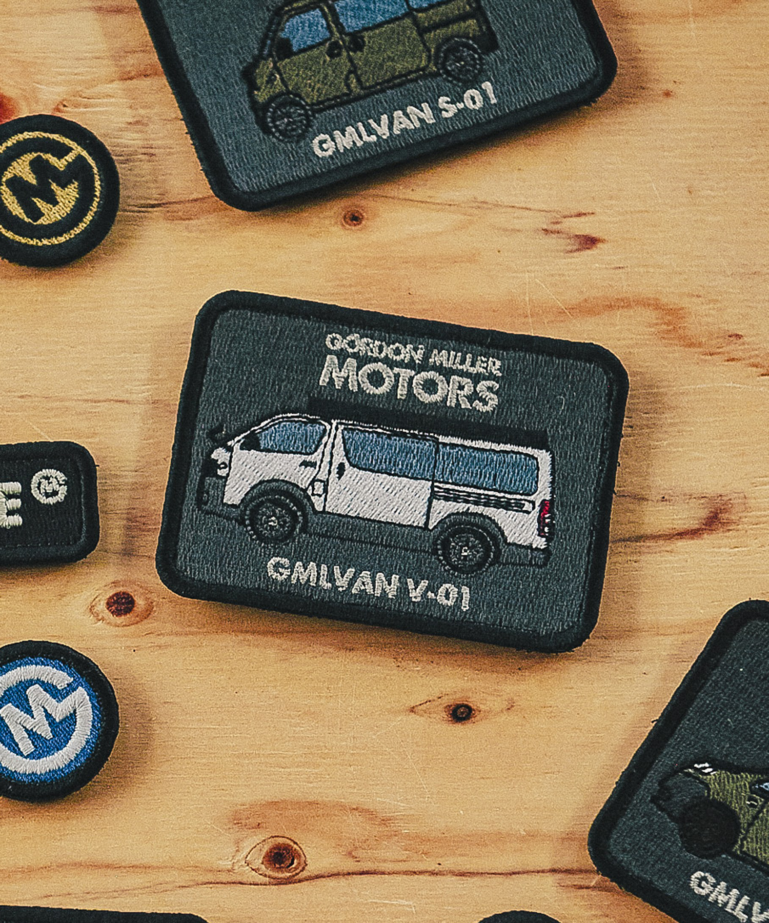 マジックテープで簡単に取り付けられる！GORDON MILLERベルクロ