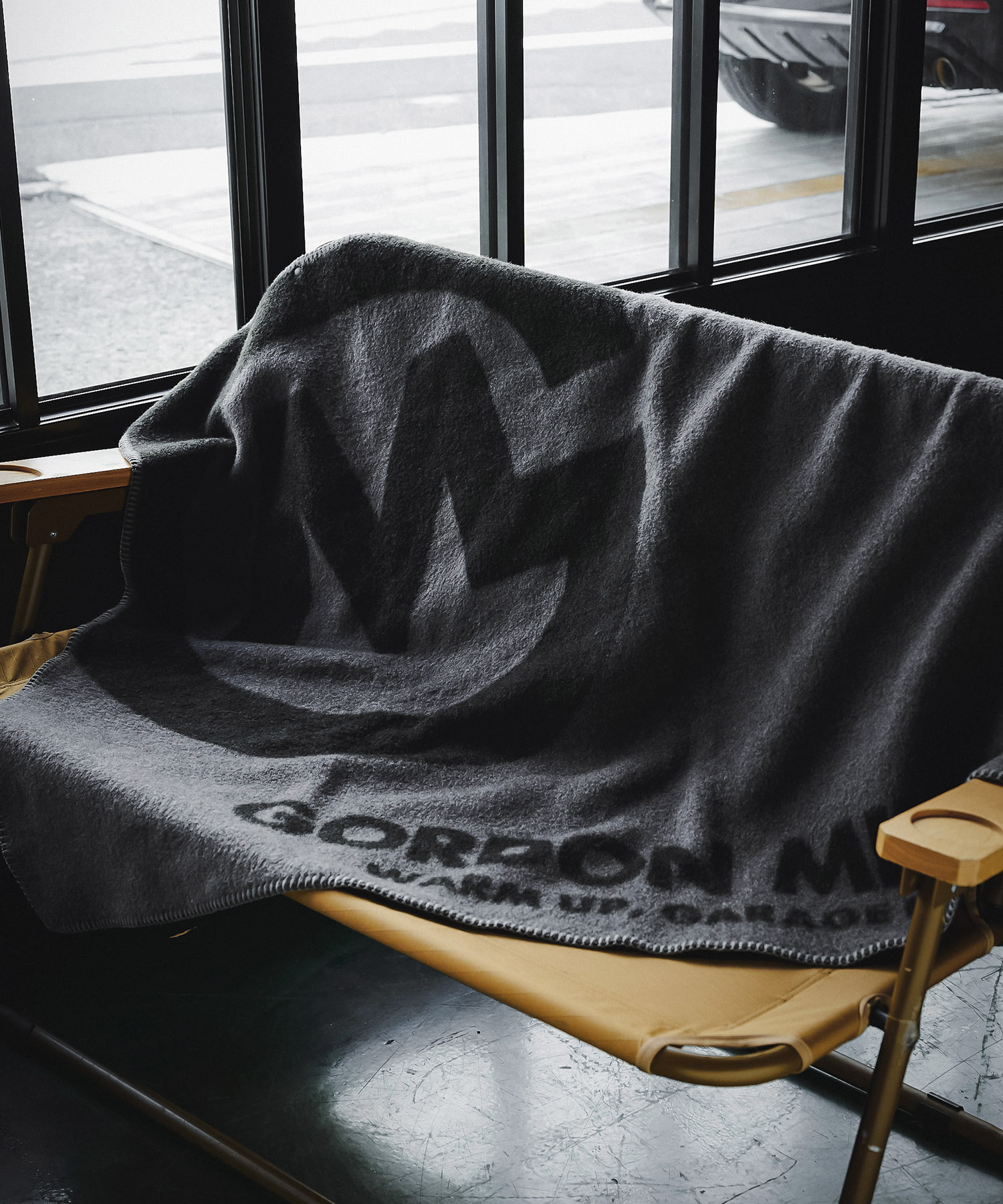 NANGA×GORDON MILLER ｜冬の車中泊に最適な 防炎ブランケットが遂に