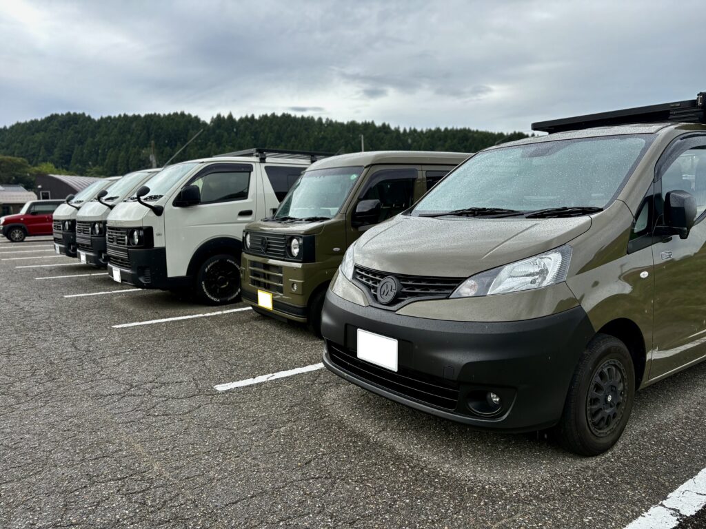 獅子吼高原駐車場に並ぶV-01・S-01・C-01