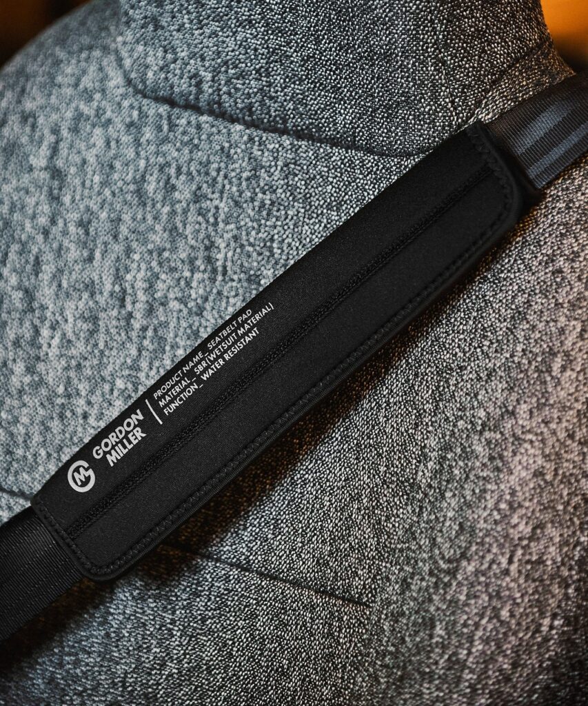 コーデュラ オートバックス 防水 汎用 おしゃれ おすすめ 車内収納 パラコード シートカバー かけるだけ シートベルトパッド カー用品