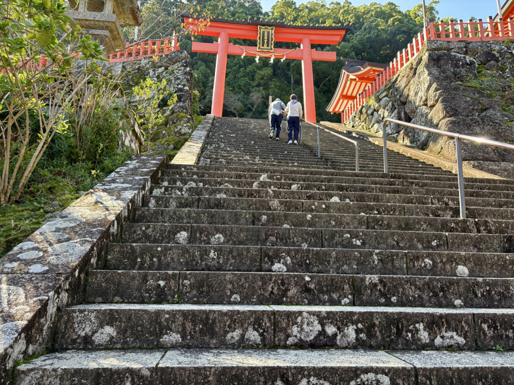 熊野那智大社へ続く階段
