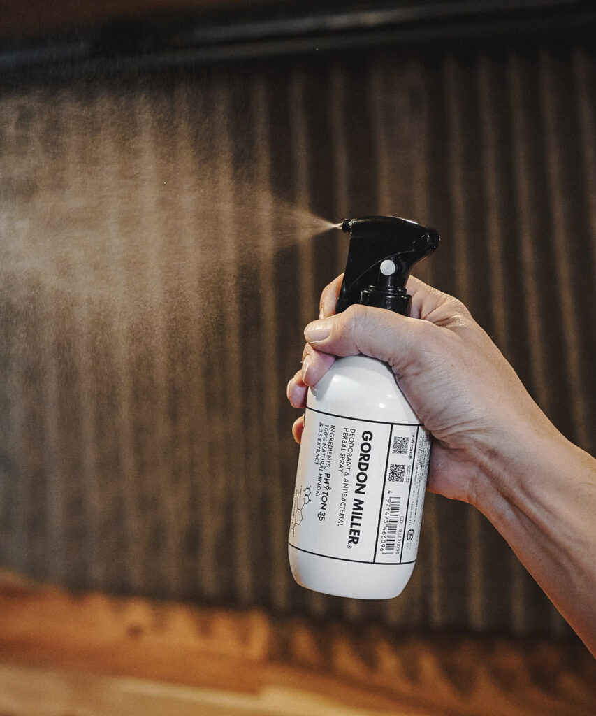 フレグランス　ルーム　スプレー　使い方　メンズ　部屋　匂い　香り　人気　おすすめ　おしゃれ　ブランド　消臭　抗菌　フィトン　35　ヒノキ　天然植物エキス