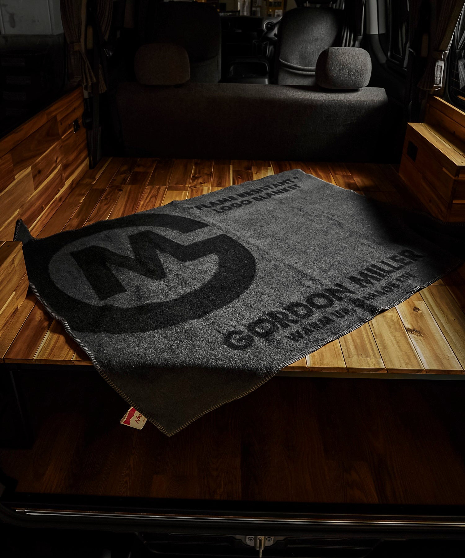 車中泊 おしゃれ おすすめ バンライフ NANGA ナンガ 別注 限定 ウール ブランケット