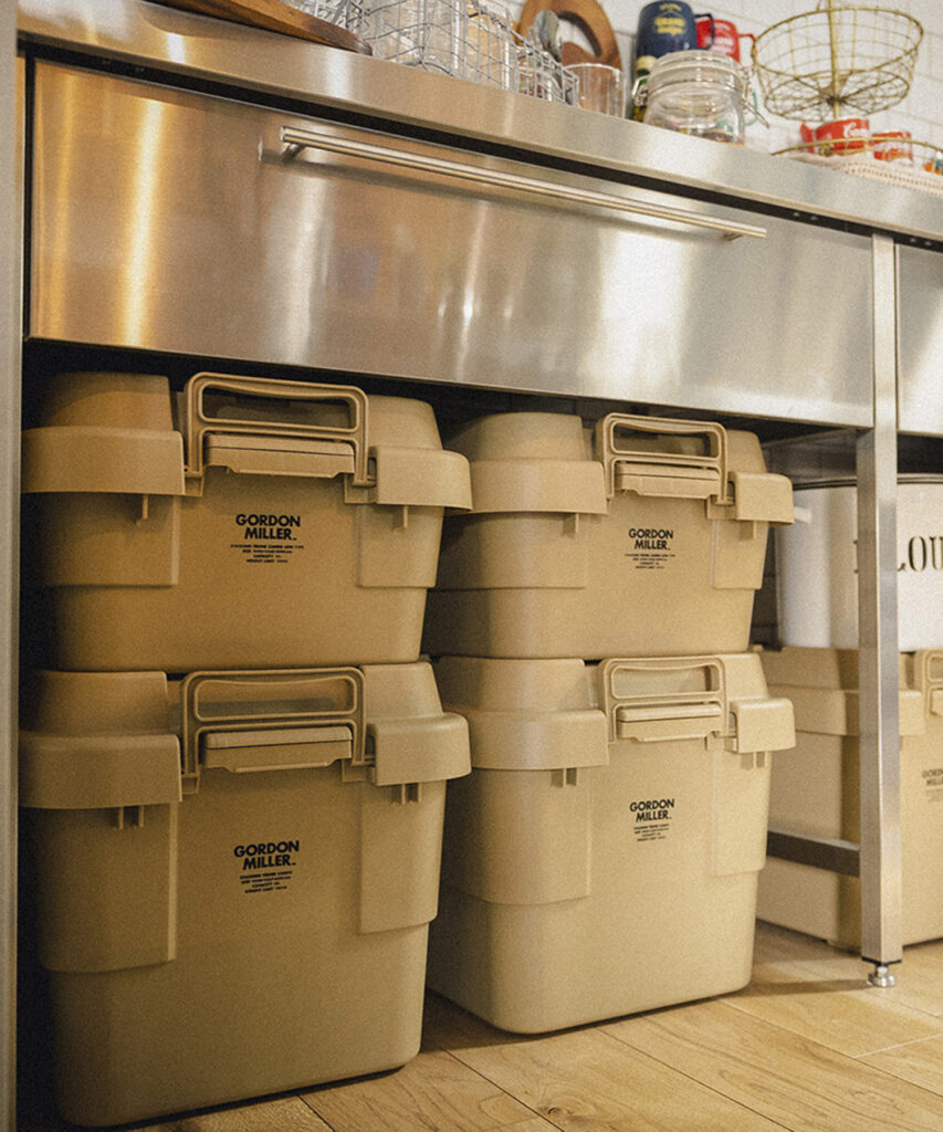 ボックス　収納　フタ付き　座れる　大容量　汎用　整理整頓　おしゃれ　おすすめ　ゴードンミラー　車中泊車内収納　積み重ね　スタッキング