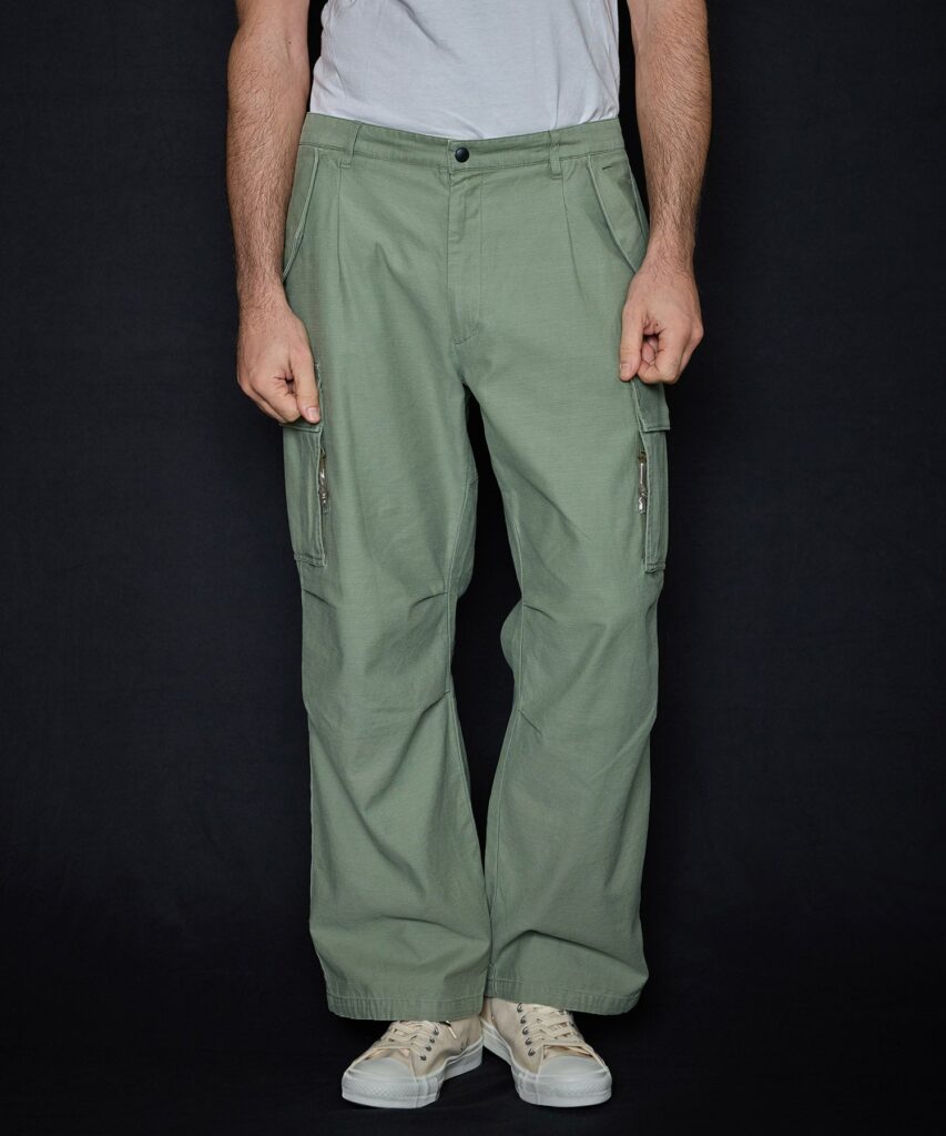 アパレル　ワークウェア　おしゃれ　おすすめ　機能性　アウター　コート　撥水　コーディネート