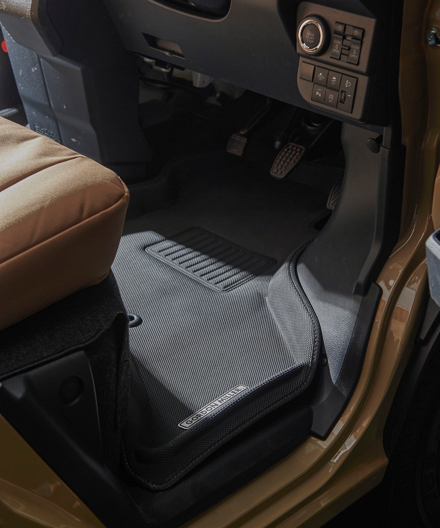 カスタムパーツ おすすめ おしゃれ ハイゼットカーゴ 車 かっこいい マット 車内