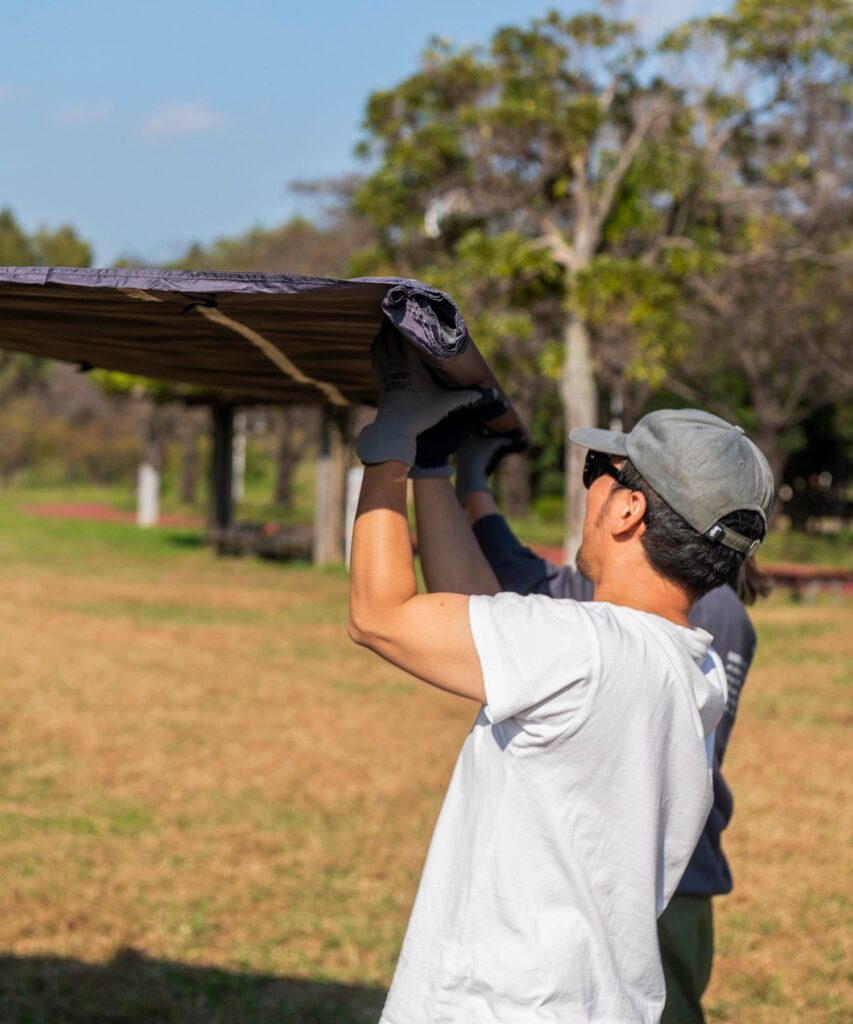 ルーフ　テント　サイドオーニング　おすすめ　カスタムパーツ　おしゃれ　車中泊　取付け　Darche　ダーチ　NV200　ハイゼットカーゴ　別注　取付方法