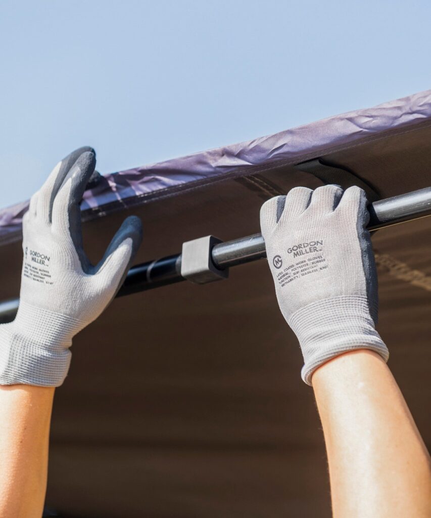 ルーフ　テント　サイドオーニング　おすすめ　カスタムパーツ　おしゃれ　車中泊　取付け　Darche　ダーチ　NV200　ハイゼットカーゴ　別注　取付方法