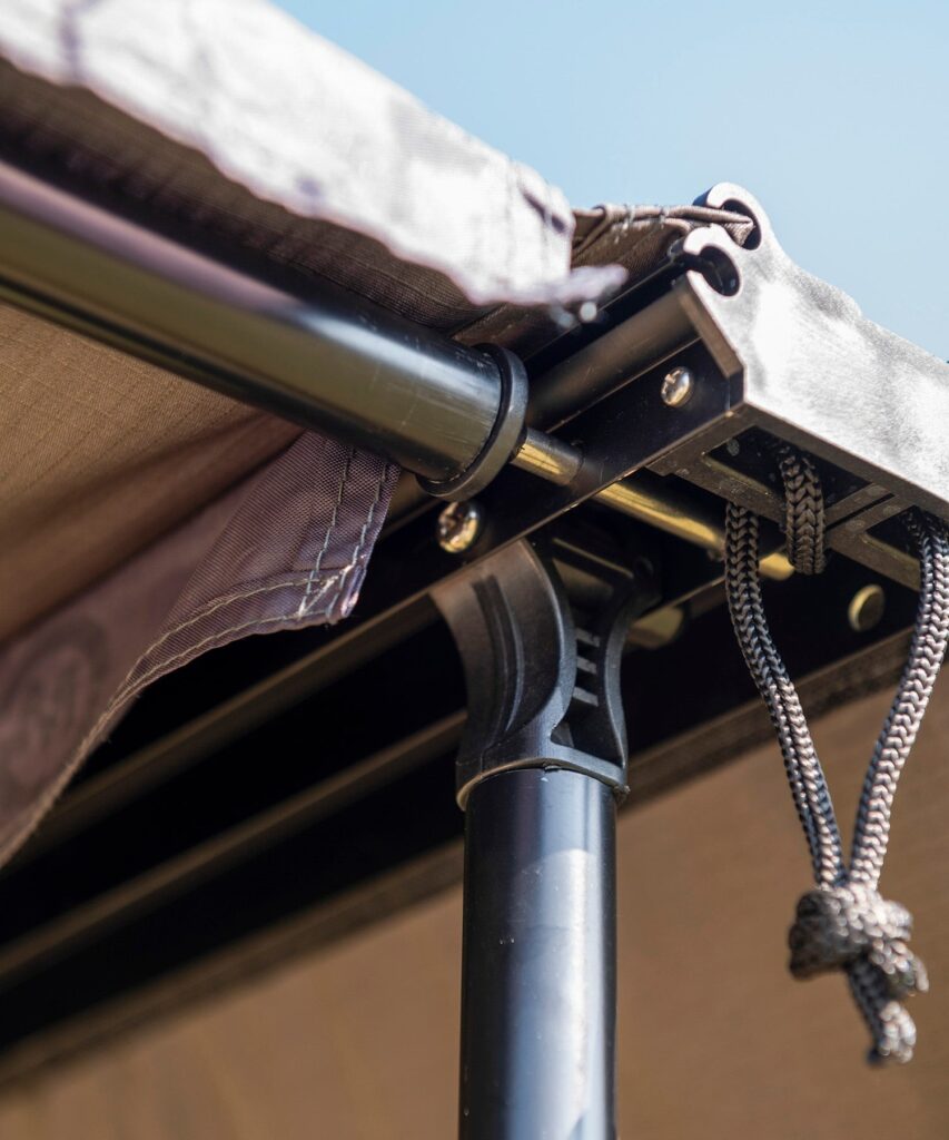 ルーフ　テント　サイドオーニング　おすすめ　カスタムパーツ　おしゃれ　車中泊　取付け　Darche　ダーチ　NV200　ハイゼットカーゴ　別注　取付方法