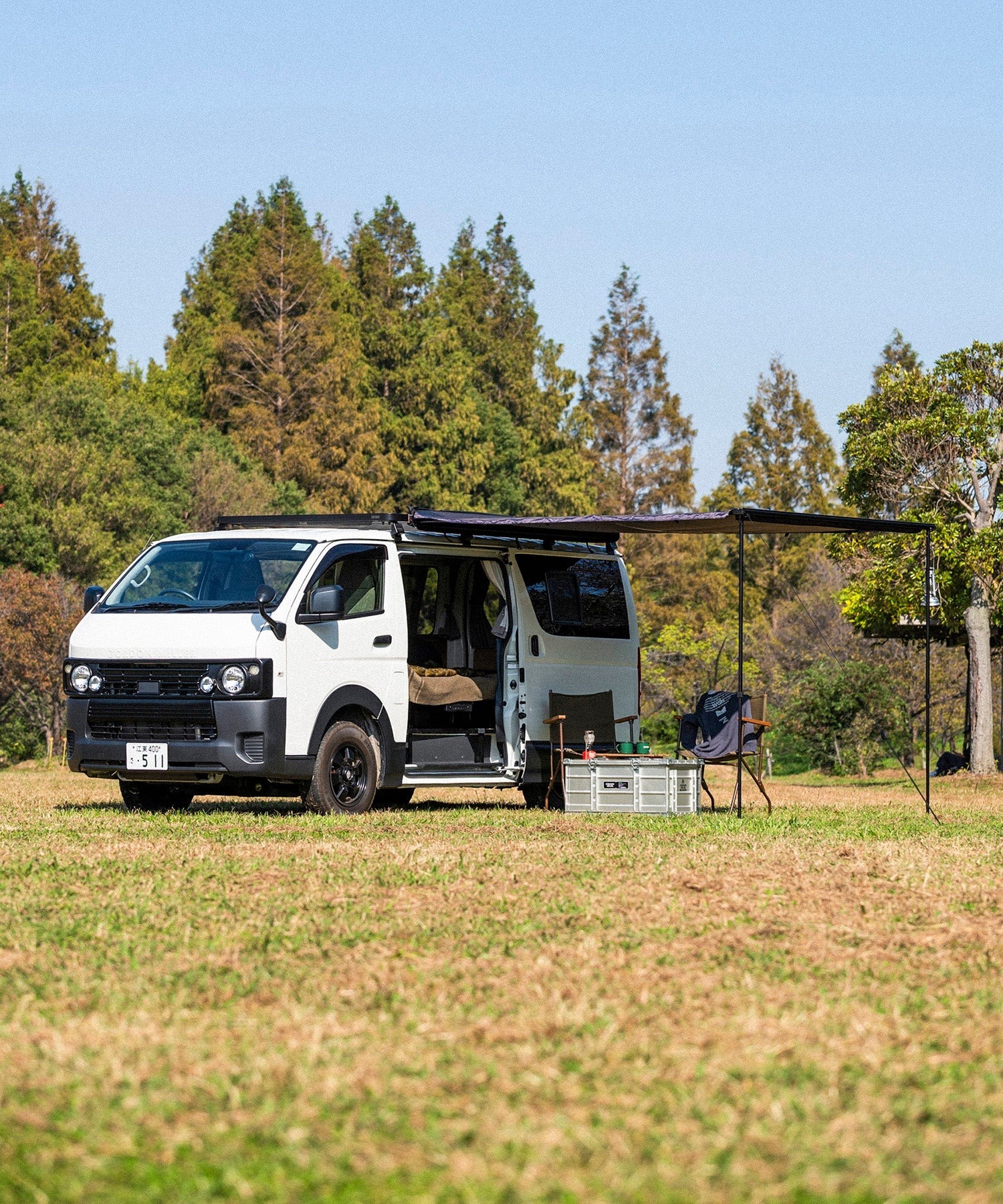 ルーフ　テント　サイドオーニング　おすすめ　カスタムパーツ　おしゃれ　車中泊　取付け　Darche　ダーチ　ハイエース　別注