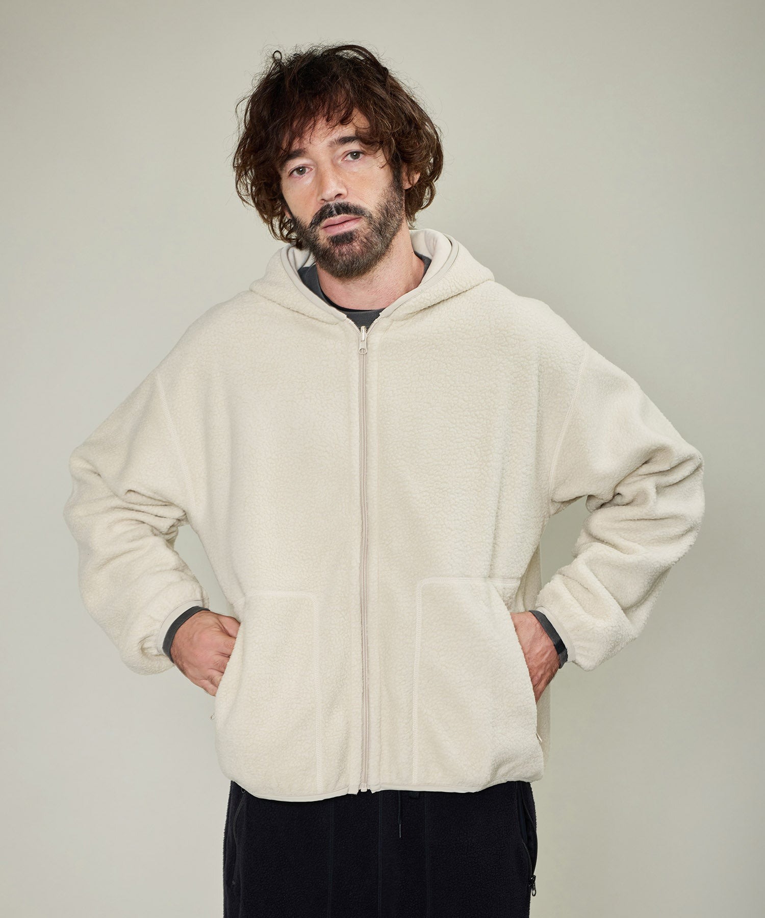 アパレル　ワークウェア　おしゃれ　おすすめ　機能性　アウター　コート　撥水　コーディネート