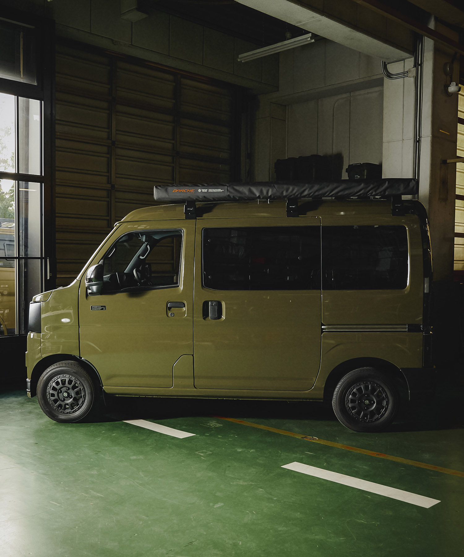 カスタムパーツ ホイール おすすめ おしゃれ タイヤ ハイゼットカーゴ 車 かっこいい 12インチ