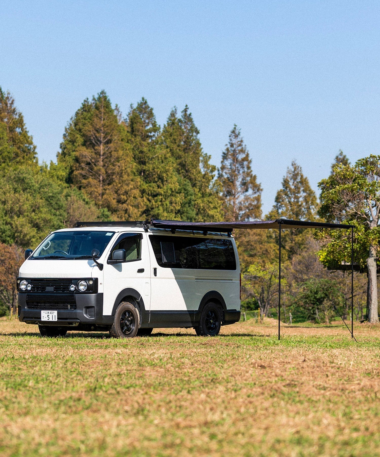 ルーフ　テント　サイドオーニング　おすすめ　カスタムパーツ　おしゃれ　車中泊　取付け　Darche　ダーチ　ハイエース　別注　