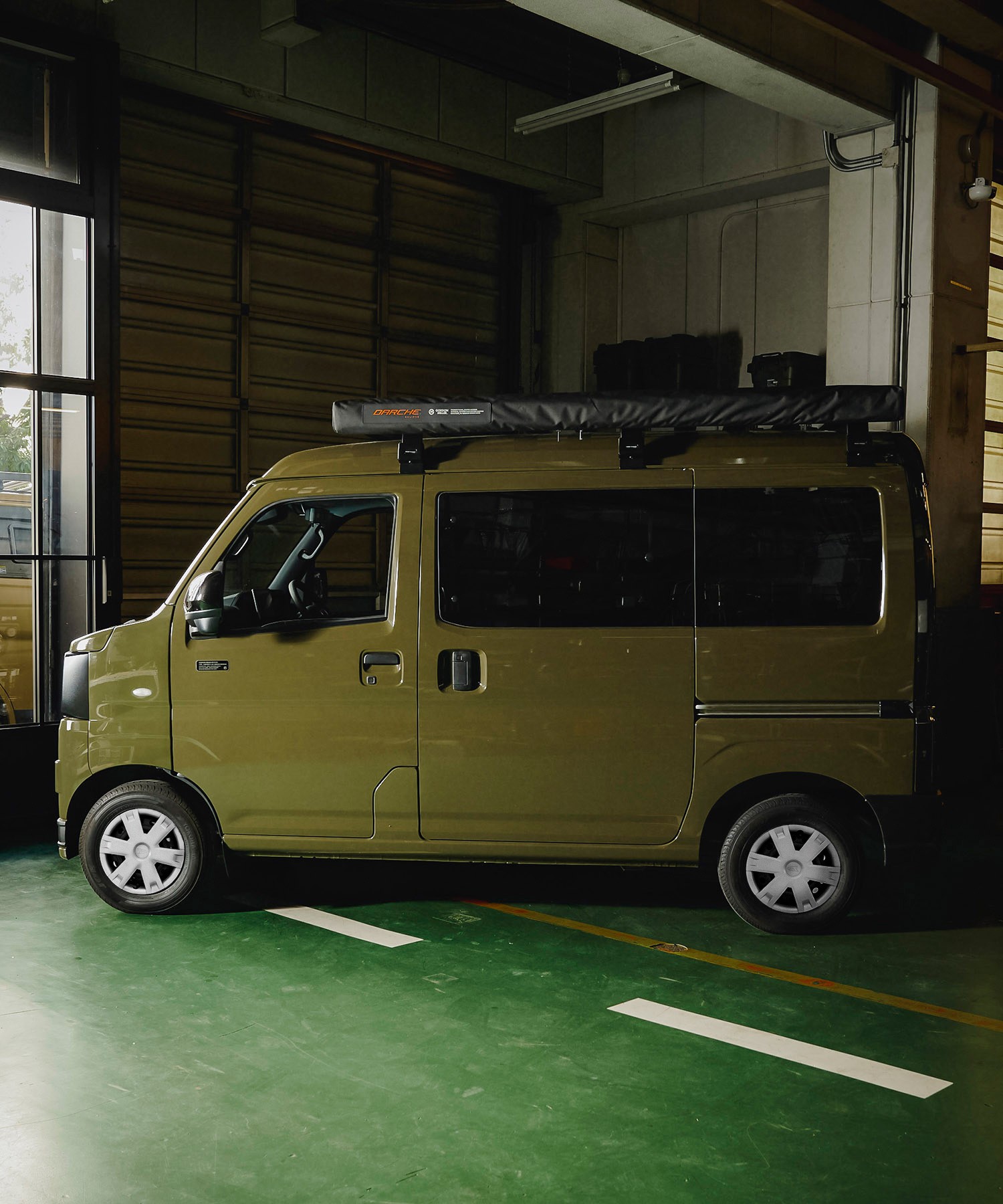 カスタムパーツ ホイール おすすめ おしゃれ タイヤ ハイゼットカーゴ 車 かっこいい 12インチ