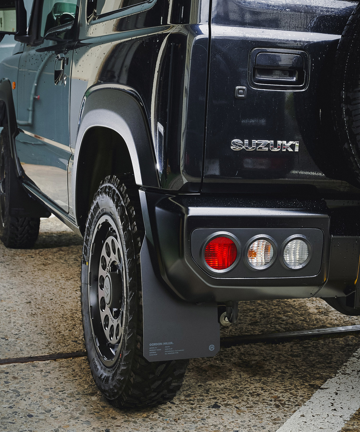 カスタムパーツ マッドフラップ ジムニー 車種専用 車内 おすすめ おしゃれ 防水 効果