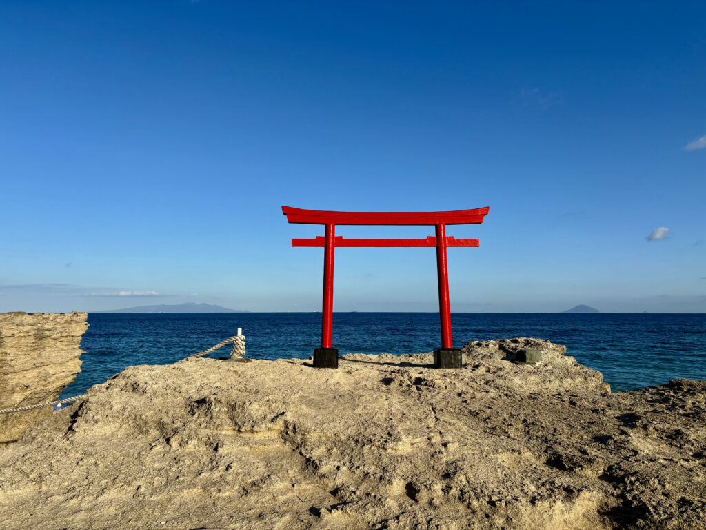 白浜神社 海辺の絶景鳥居