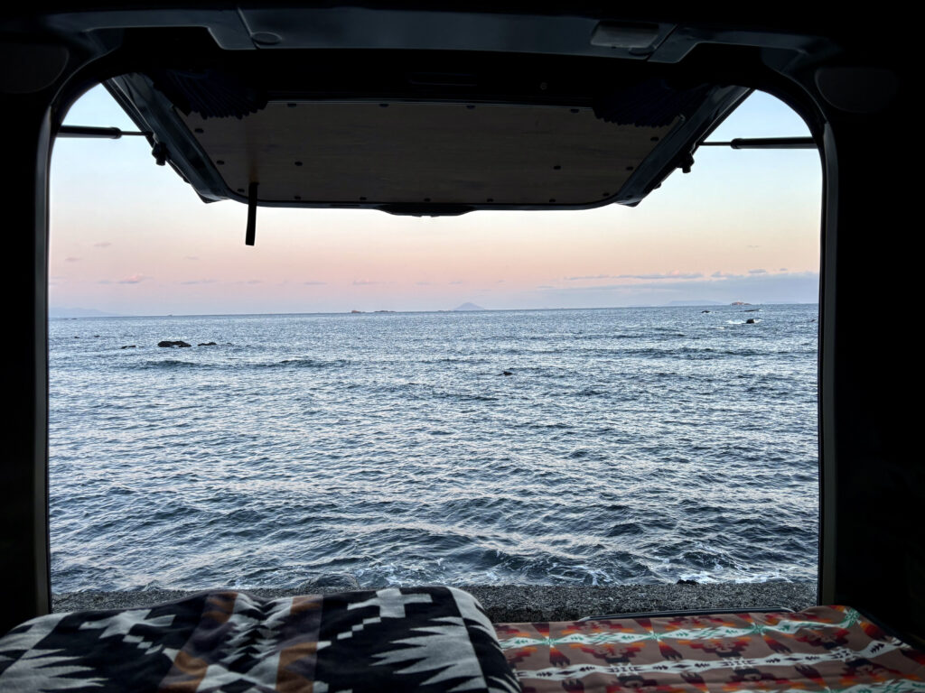 RVパーク赤穂浦に停車したC-01からの絶景