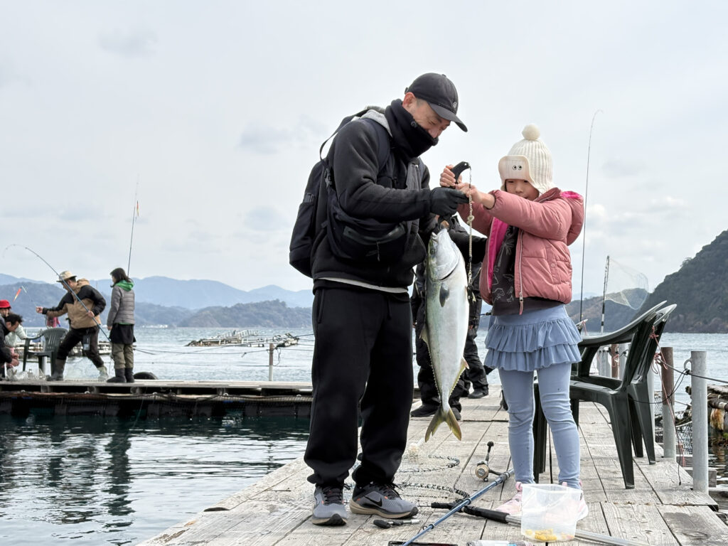 メジロを釣った親子