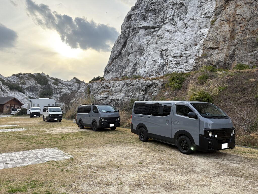 白崎海洋公園オートキャンプ場に並ぶGORDON MILLER MOTORS