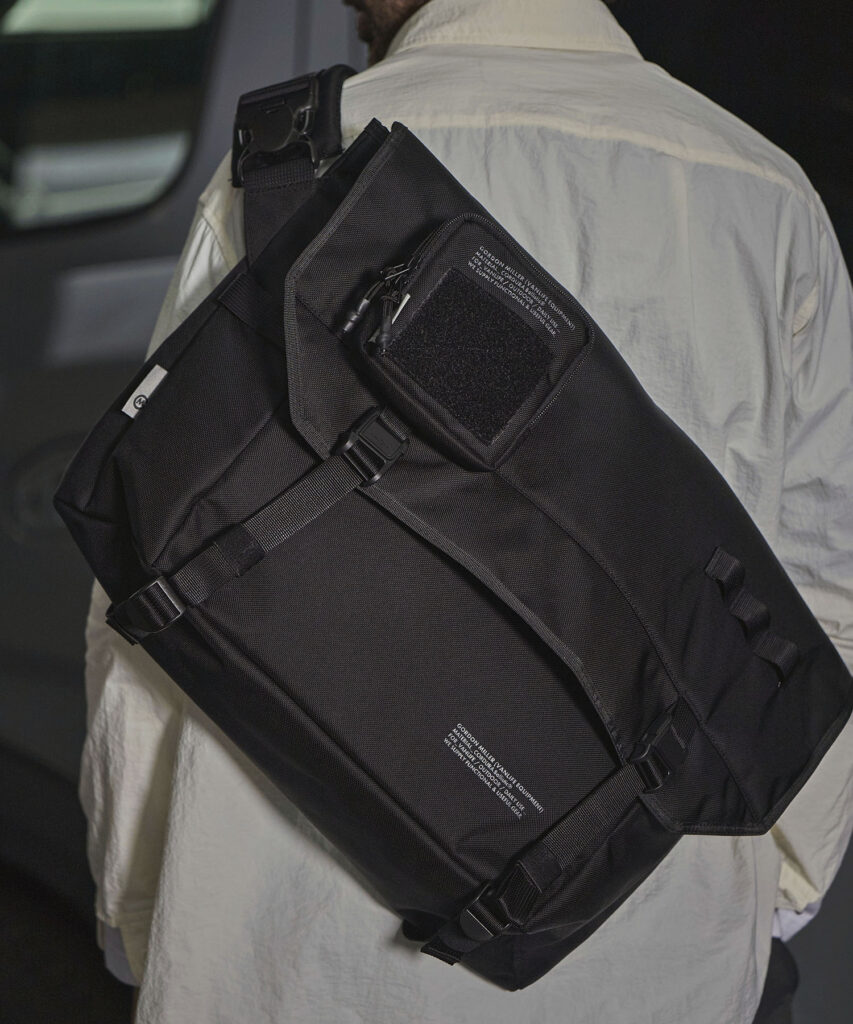 VANLIFE EQUIPMENT　バンライフ イクイップメント　バッグ　おしゃれ　おすすめ　収納　拡張　コーデュラ　バリスティック　ポーチ　ショルダー