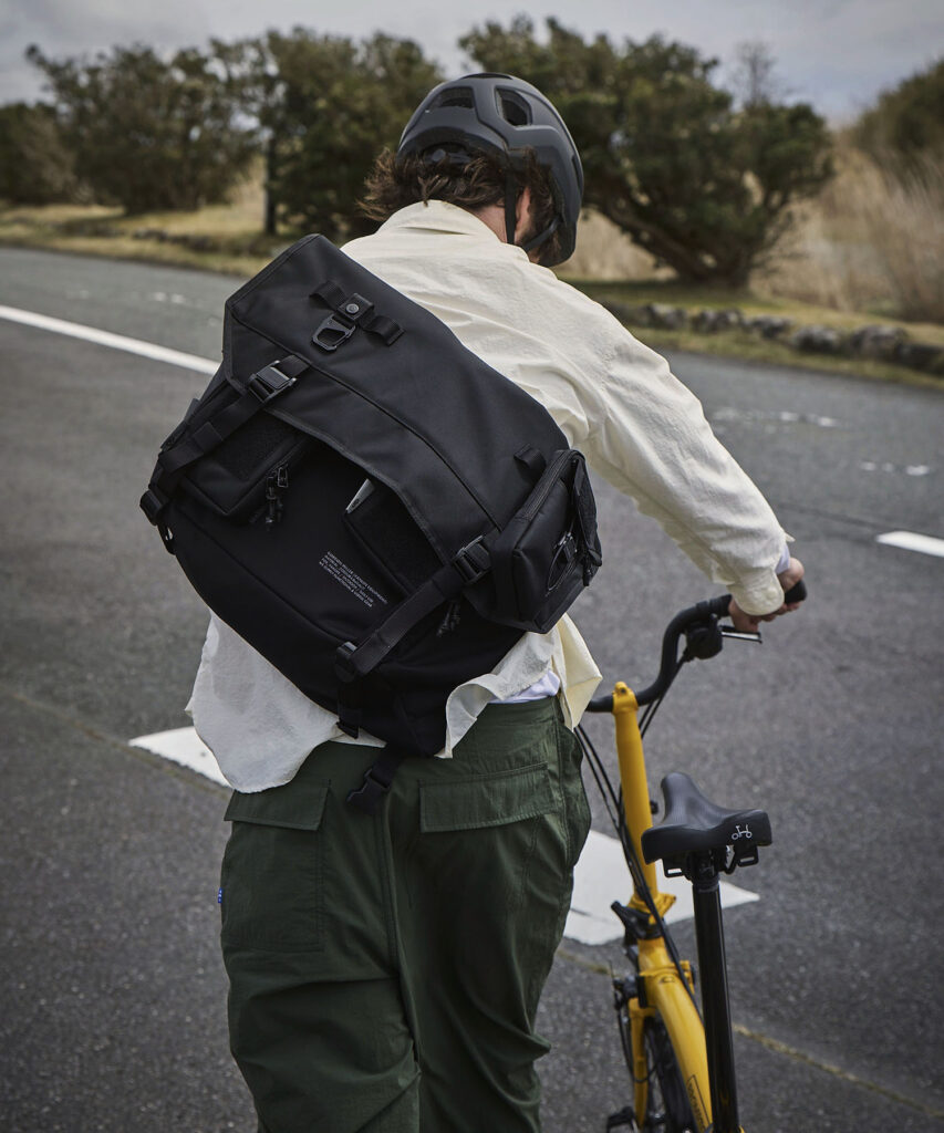 VANLIFE EQUIPMENT　バンライフ イクイップメント　バッグ　おしゃれ　おすすめ　収納　拡張　コーデュラ　バリスティック　メッセンジャー　ショルダー
