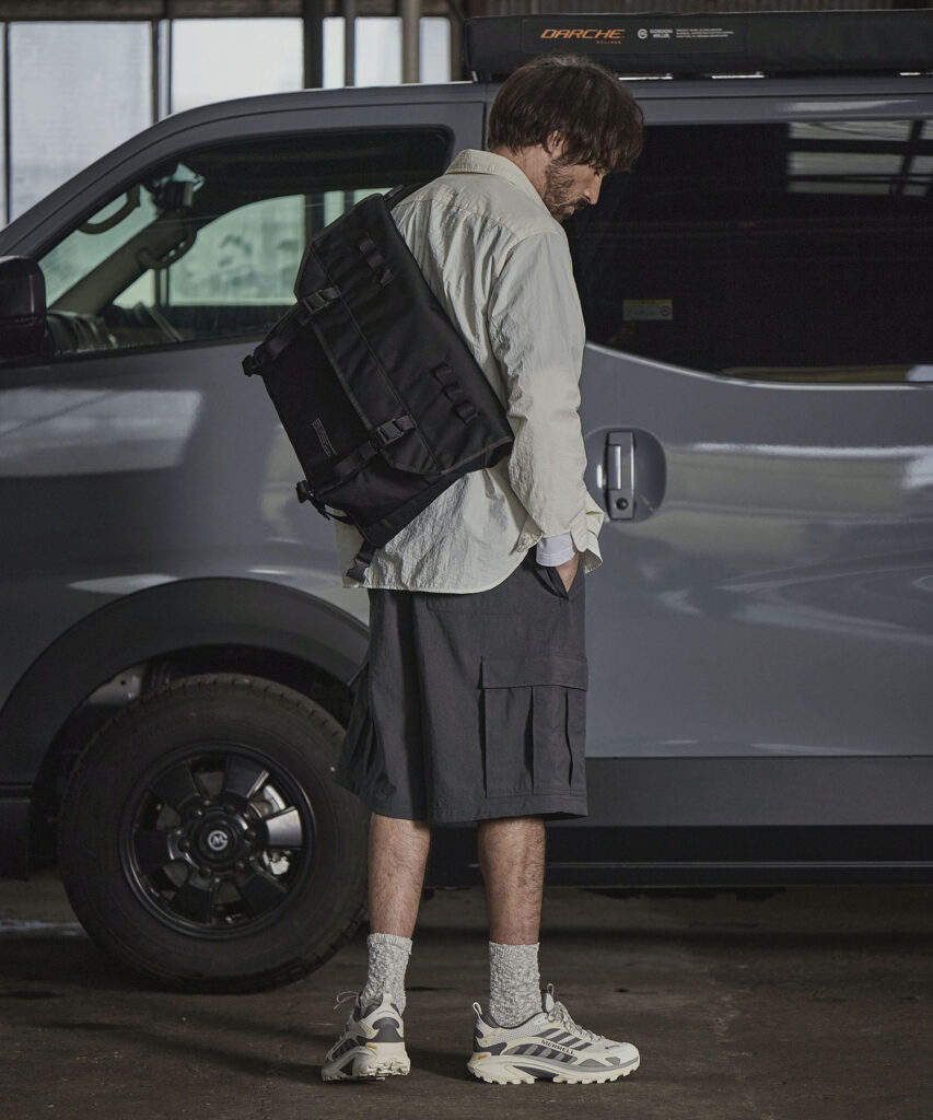 VANLIFE EQUIPMENT　バンライフ イクイップメント　バッグ　おしゃれ　おすすめ　収納　拡張　コーデュラ　バリスティック　メッセンジャー　ショルダー