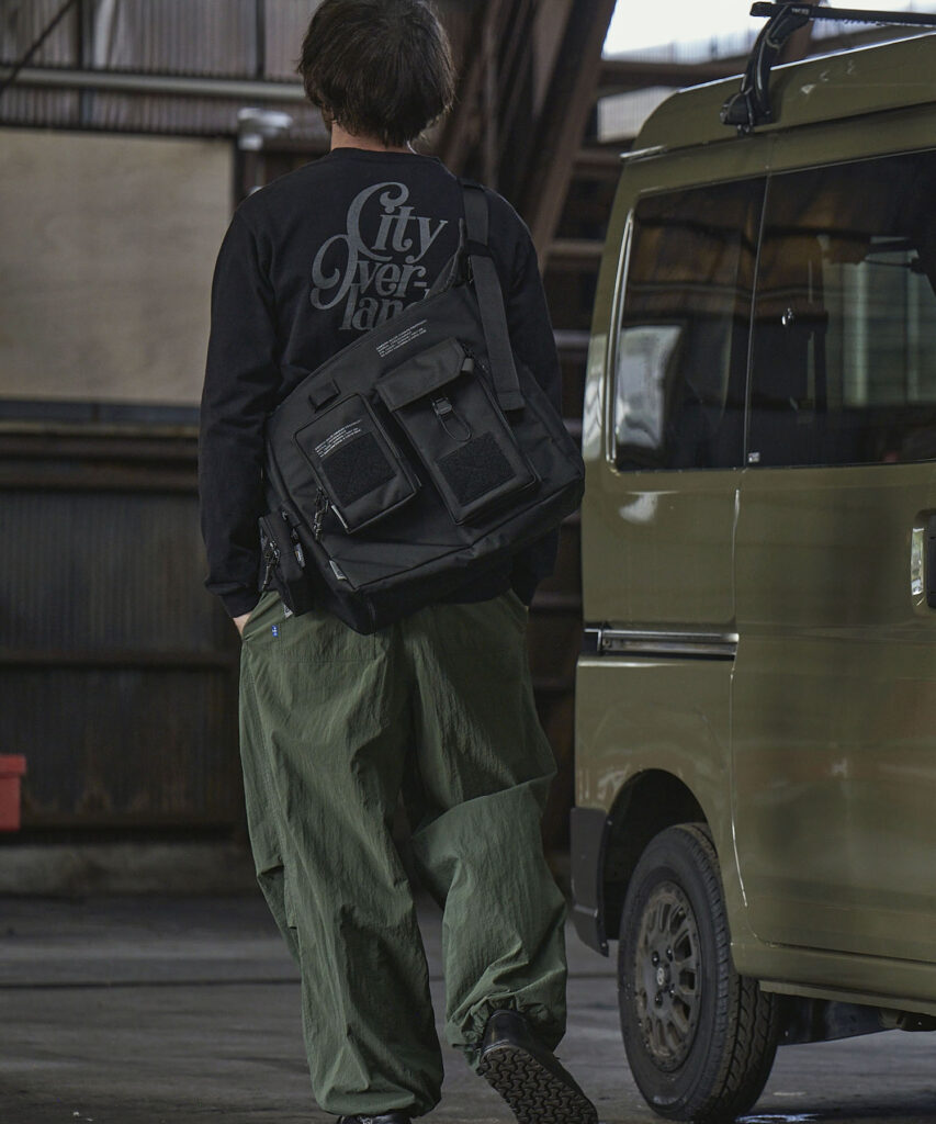 VANLIFE EQUIPMENT　バンライフ イクイップメント　バッグ　おしゃれ　おすすめ　収納　拡張　コーデュラ　バリスティック　ポーチ　ショルダー
