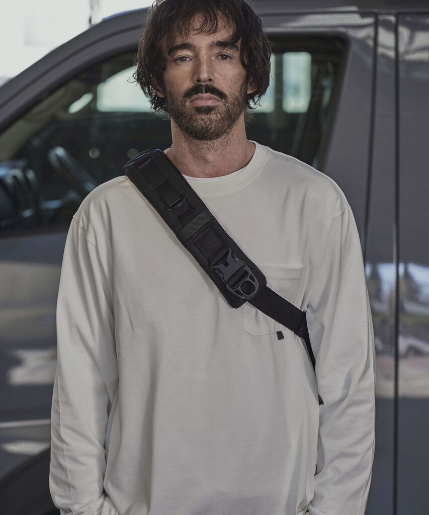 VANLIFE EQUIPMENT　バンライフ イクイップメント　バッグ　おしゃれ　おすすめ　収納　拡張　コーデュラ　バリスティック　バーチカル　ショルダー