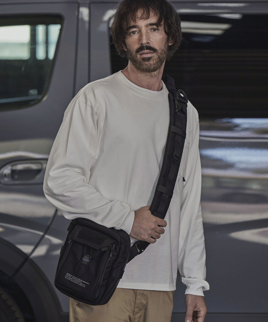 VANLIFE EQUIPMENT　バンライフ イクイップメント　バッグ　おしゃれ　おすすめ　収納　拡張　コーデュラ　バリスティック　バーチカル　ショルダー