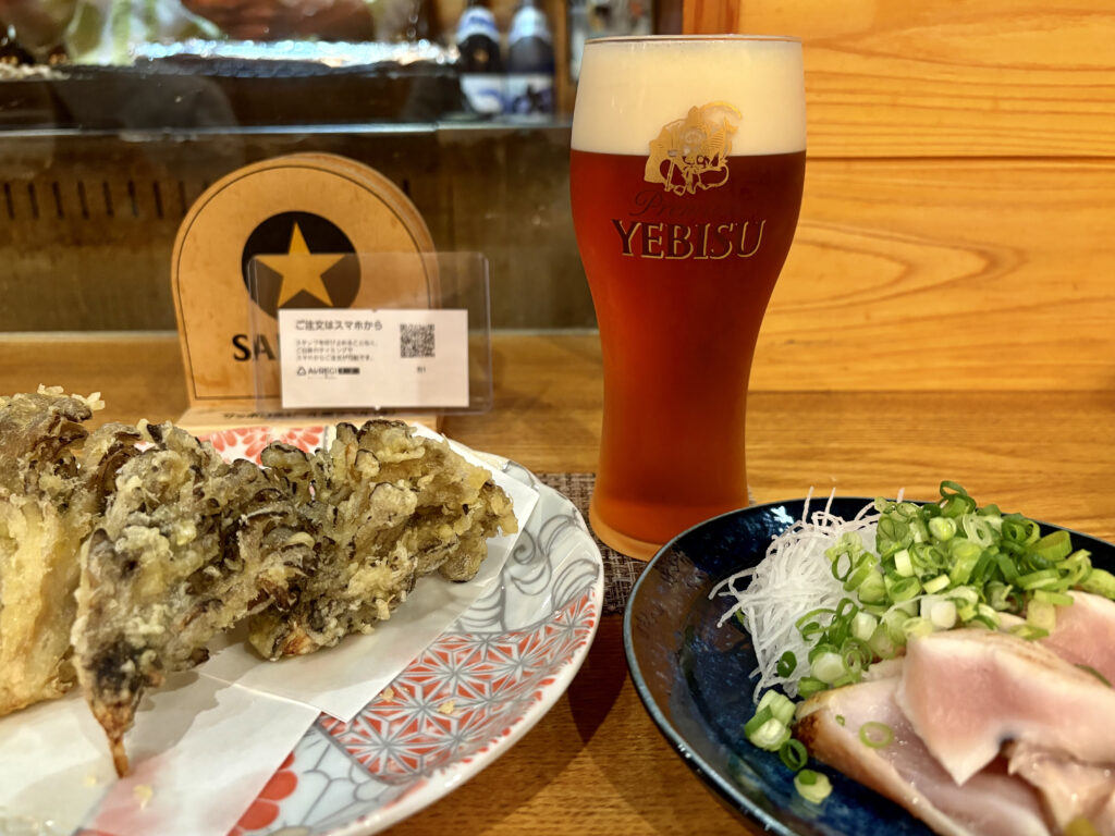 いざかや水穂　琥珀エビス生ビール　舞茸の天ぷら　鳥のたたき